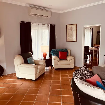 Gundaroo Manor Bed & Breakfast-3